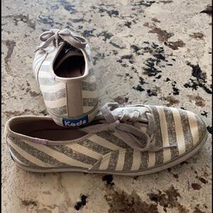 Keds Gray White Striped Tennis Shoes Sneakers, Women’s Size 6